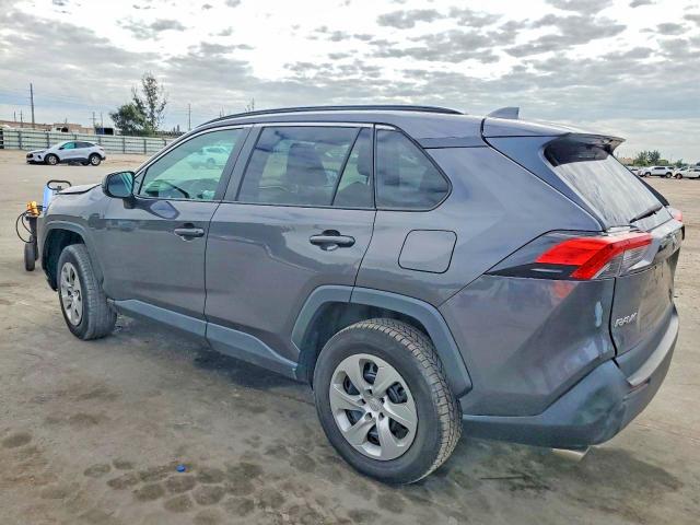 Photo 2 from auction – 2021 TOYOTA RAV4 LE with VIN 2T3F1RFVXMC254803