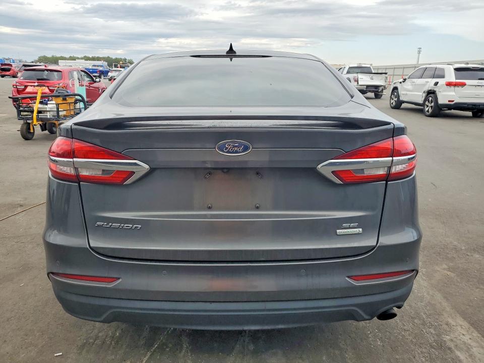 Photo 6 from auction – 2020 FORD FUSION with VIN 3FA6P0HD1LR178894