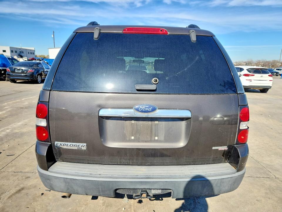 Photo 6 from auction – 2007 FORD EXPLORER X with VIN 1FMEU73E17UB65418