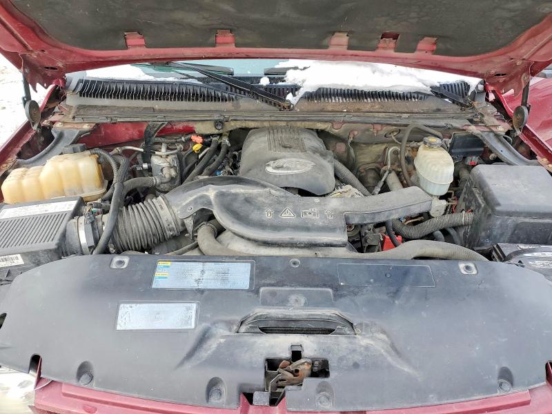 Photo 12 from auction – 2004 CHEVROLET SUBURBAN with VIN 3GNFK16Z54G111748