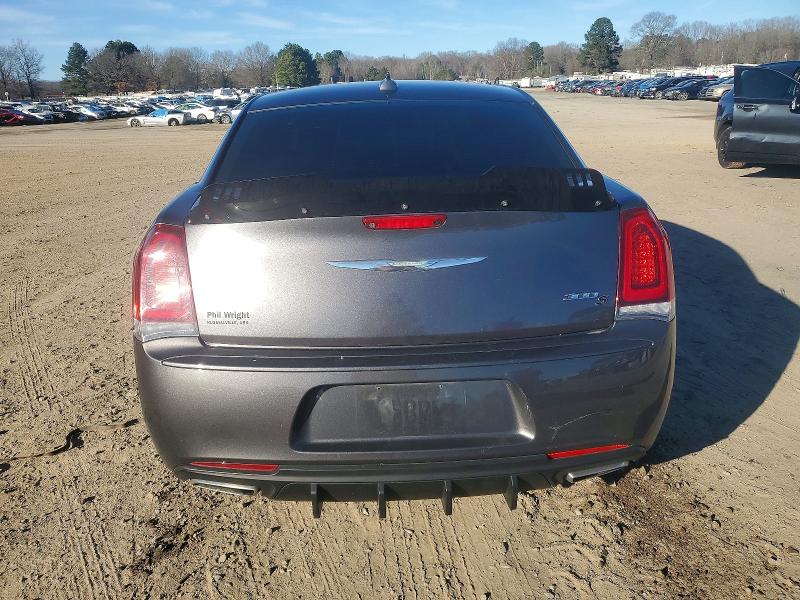 Photo 6 from auction – 2019 CHRYSLER 300 with VIN 2C3CCABG0KH542366