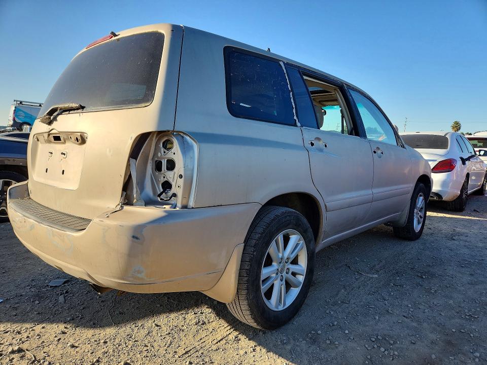 Photo 3 from auction – 2006 TOYOTA HIGHLANDER with VIN JTEEW21A160026828