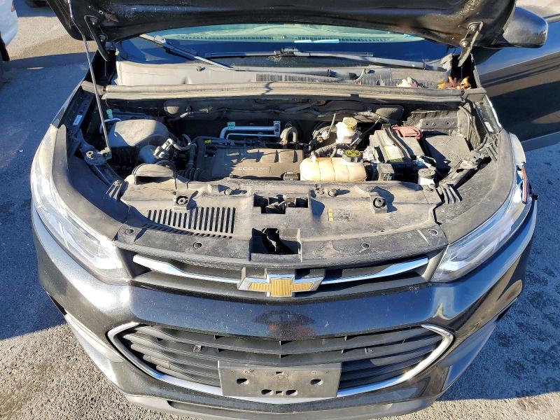 Photo 11 from auction – 2018 CHEVROLET TRAX LS with VIN 3GNCJKSBXJL338134