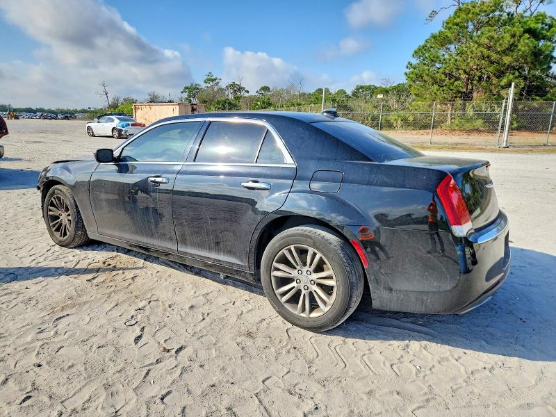 Photo 2 from auction – 2016 CHRYSLER 300C with VIN 2C3CCAEGXGH190190