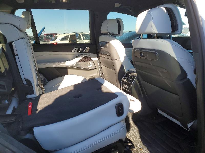 Photo 10 from auction – 2025 BMW X7 XDRIVE4 with VIN 5UX23EM01S9Y89766