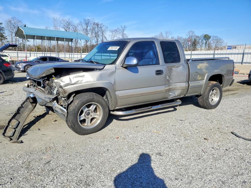 CHEVROLET SILVERADO 2000 with VIN 1GCEK19T2YE364499 - Photo from auction
