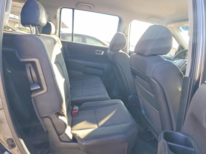Photo 11 from auction – 2011 HONDA PILOT with VIN 5FNYF3H25BB031693