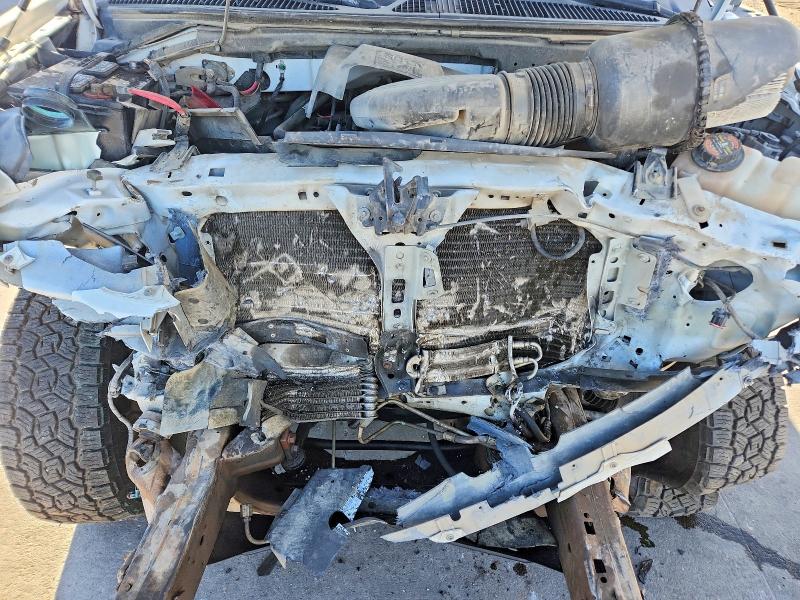 Photo 11 from auction – 2000 FORD F150 with VIN 1FTRX18L3YNB27346