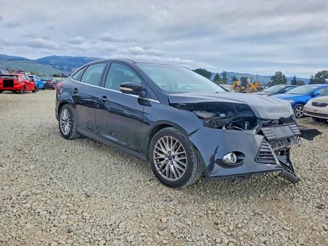 Photo 4 from auction – 2014 FORD FOCUS with VIN 1FADP3J25EL321655