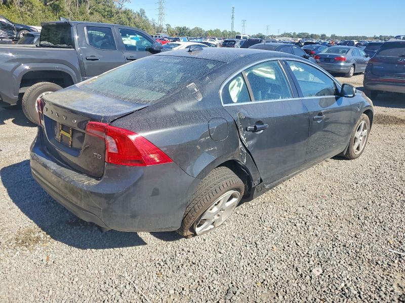 Photo 3 from auction – 2012 VOLVO S60 T5 with VIN YV1622FS5C2103569