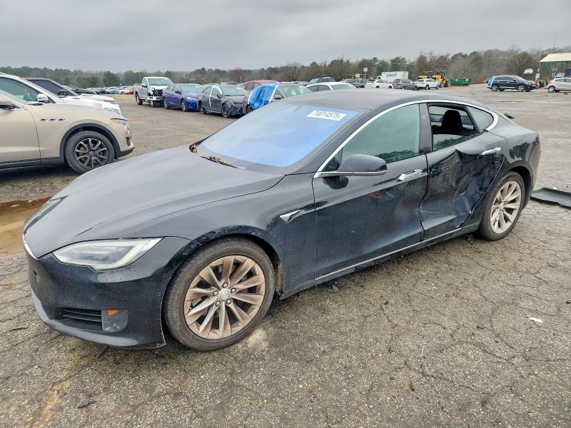 TESLA MODEL S 2017 with VIN 5YJSA1E17HF204191 - Photo from auction