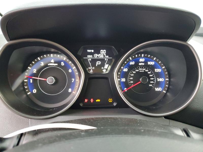 Photo 9 from auction – 2012 HYUNDAI ELANTRA GL with VIN 5NPDH4AE8CH067061