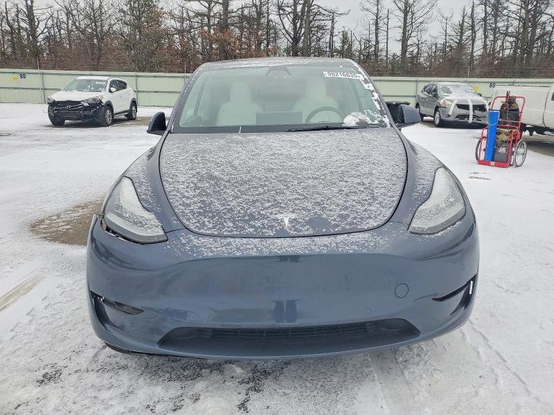 Photo 5 from auction – 2021 TESLA MODEL Y with VIN 5YJYGDEE3MF158057