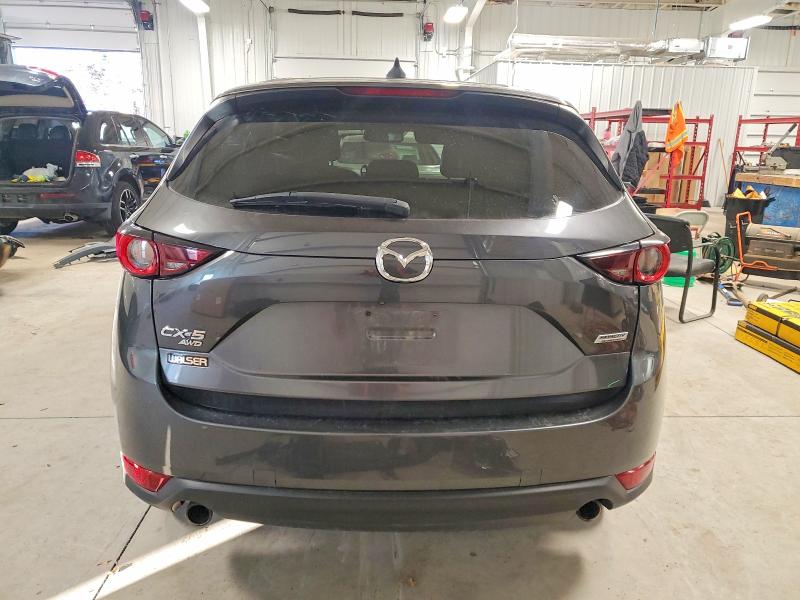Photo 6 from auction – 2017 MAZDA CX-5 TOURI with VIN JM3KFBCL3H0170767