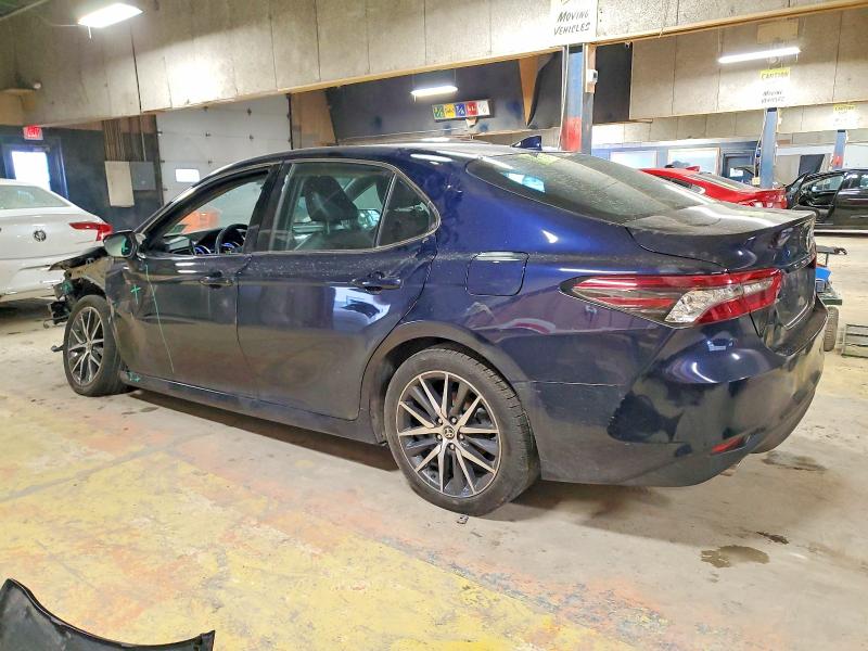 Photo 2 from auction – 2022 TOYOTA CAMRY XLE with VIN 4T1F31AK5NU577951