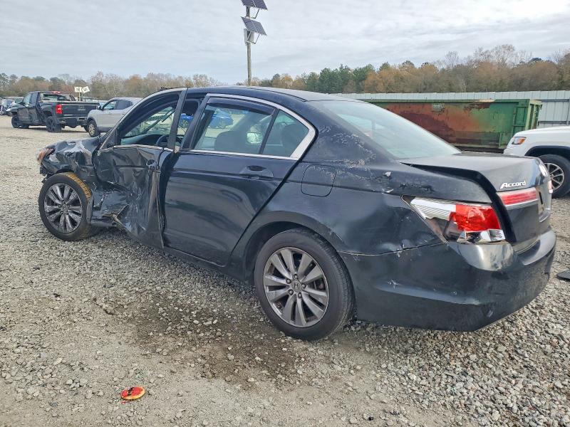 Photo 2 from auction – 2011 HONDA ACCORD EX with VIN 1HGCP2F76BA082355