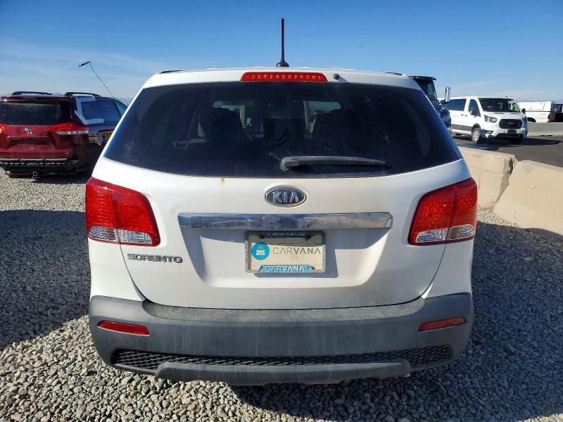 Photo 6 from auction – 2013 KIA SORENTO with VIN 5XYKTCA67DG321747