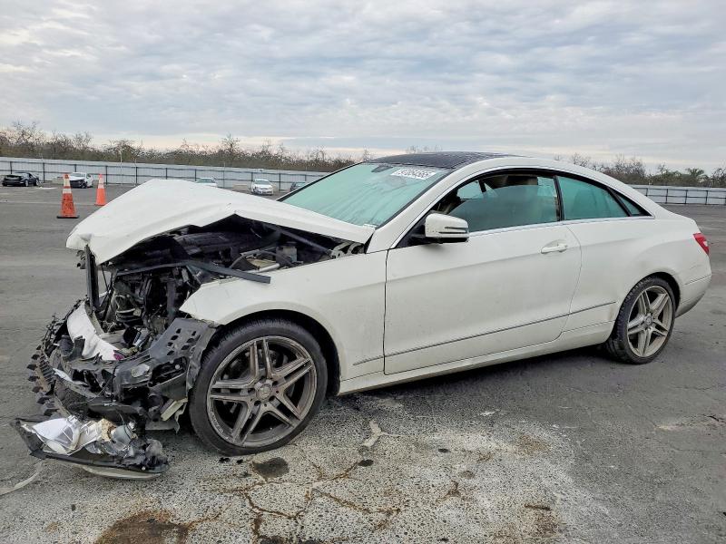 MERCEDES-BENZ E 2011 with VIN WDDKJ5GB5BF083019 - Photo from auction