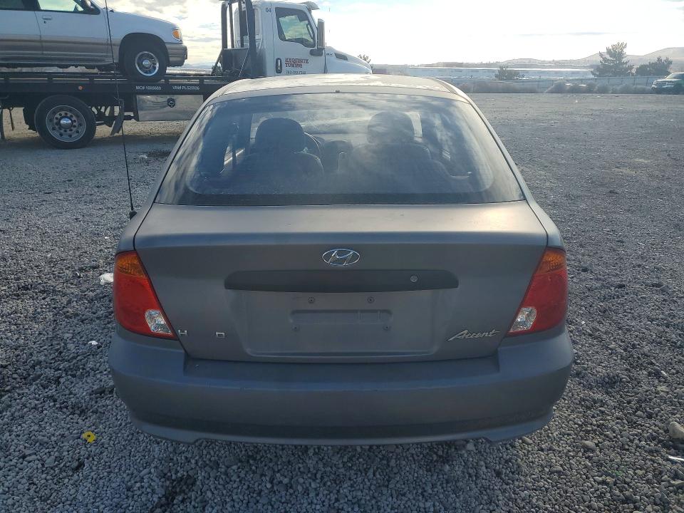 Photo 6 from auction – 2004 HYUNDAI ACCENT L with VIN KMHCF35C14U307980