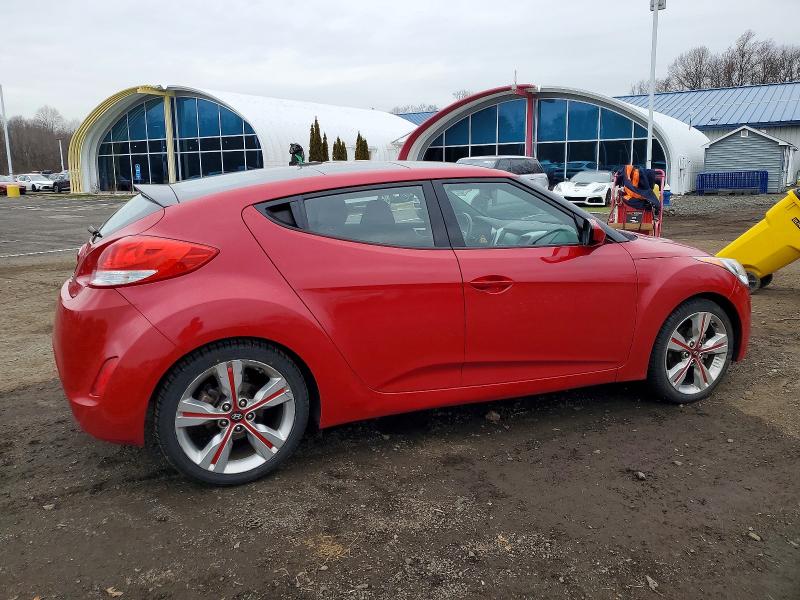 Photo 3 from auction – 2017 HYUNDAI VELOSTER with VIN KMHTC6AD1HU323496