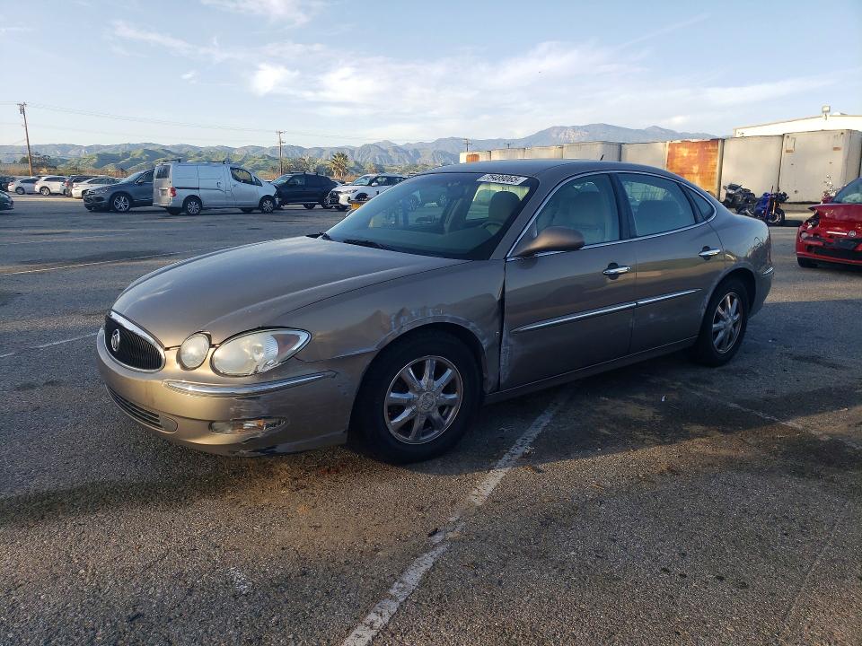 BUICK LACROSSE 2006 with VIN 2G4WD582361177393 - Photo from auction