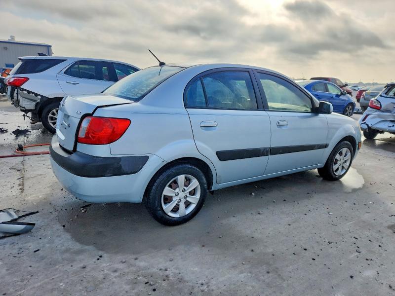 Photo 3 from auction – 2008 KIA RIO BASE with VIN KNADE123986331018