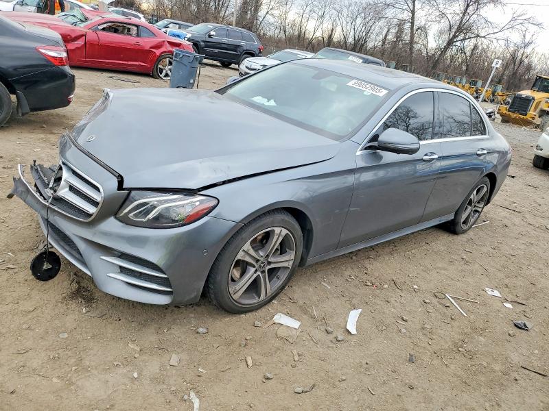 Photo 1 from auction – 2019 MERCEDES-BENZ E 300 4MAT with VIN WDDZF4KB0KA582244
