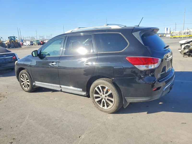 Photo 2 from auction – 2015 NISSAN PATHFINDER with VIN 5N1AR2MM5FC691354