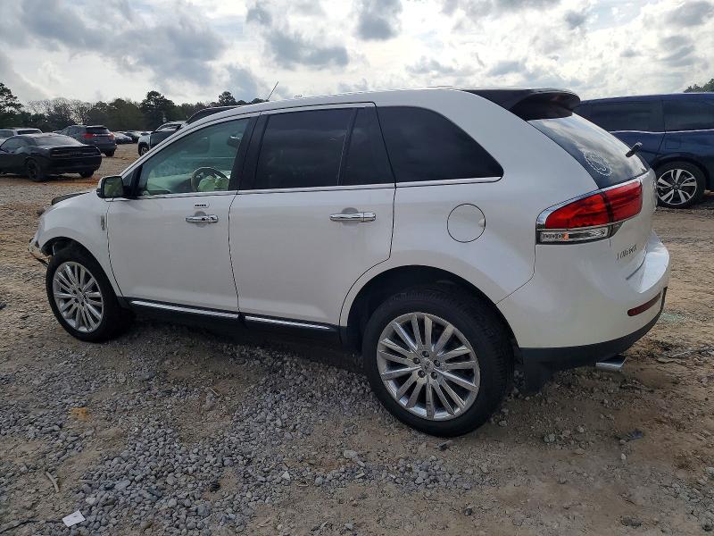 Photo 2 from auction – 2013 LINCOLN MKX with VIN 2LMDJ6JKXDBL44182