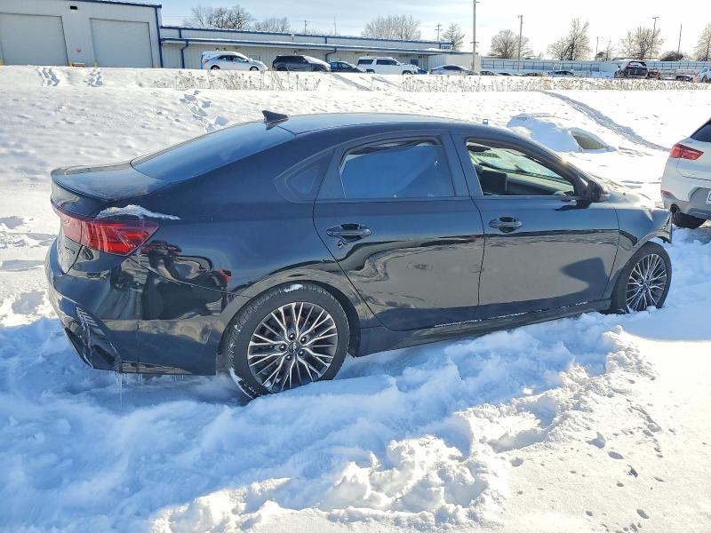Photo 3 from auction – 2022 KIA FORTE with VIN 3KPF54AD2NE497426