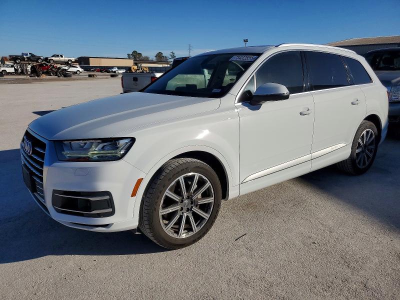 AUDI Q7 PRESTIG 2018 with VIN WA1VAAF71JD035888 - Photo from auction