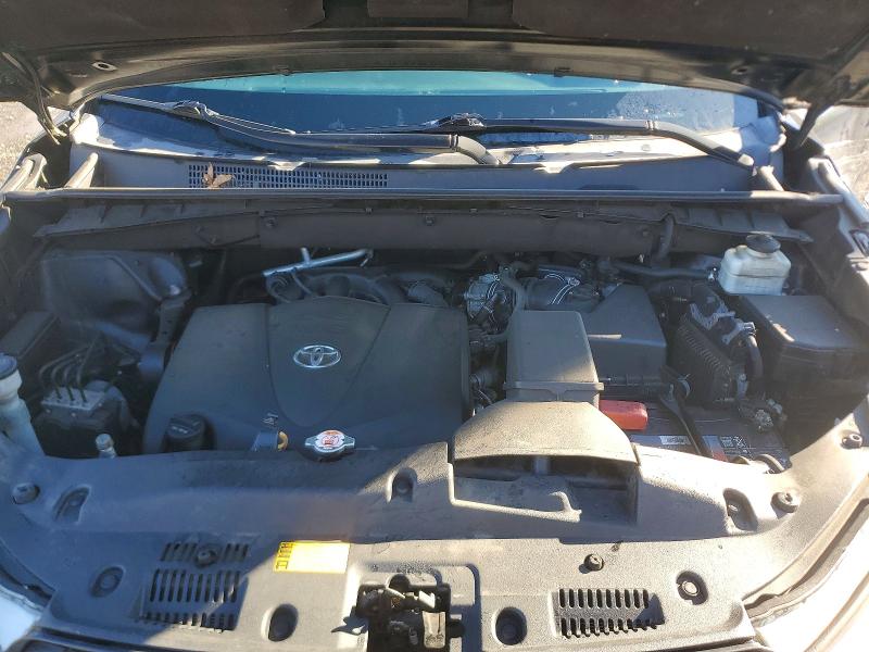 Photo 12 from auction – 2019 TOYOTA HIGHLANDER with VIN 5TDJZRFH6KS594976