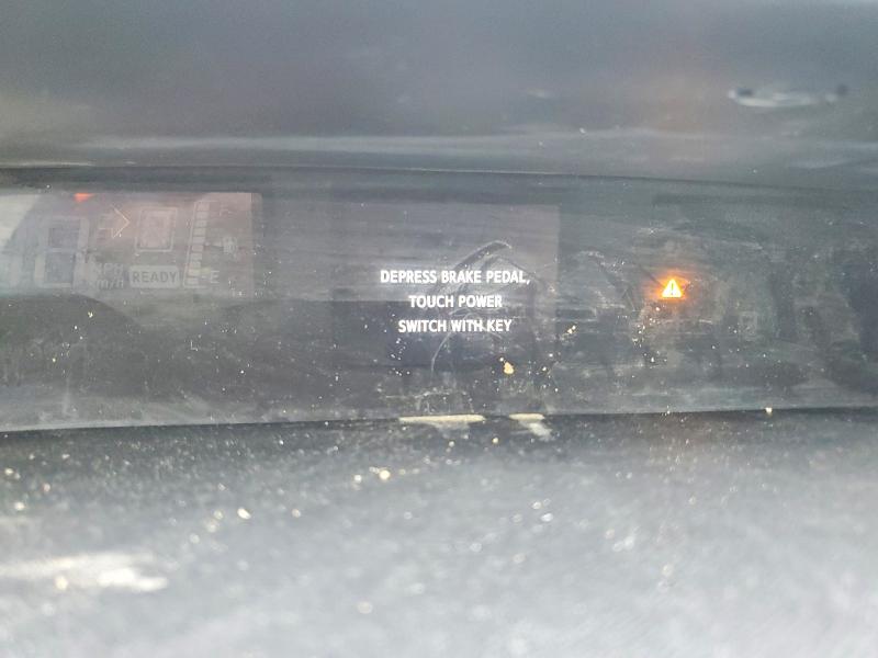 Photo 9 from auction – 2012 TOYOTA PRIUS C with VIN JTDKDTB35C1523695