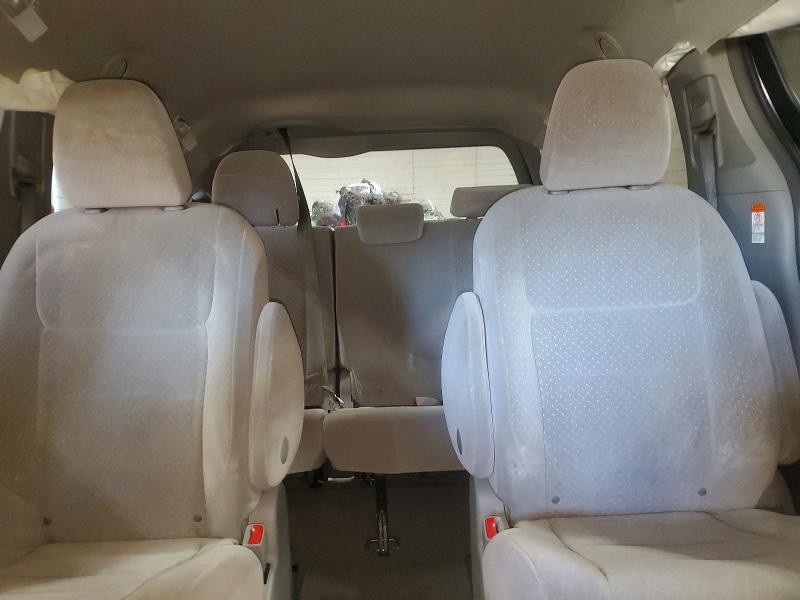 Photo 10 from auction – 2017 TOYOTA SIENNA LE with VIN 5TDJZ3DC9HS167871