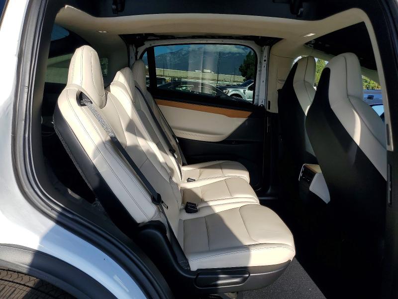 Photo 10 from auction – 2019 TESLA MODEL X with VIN 5YJXCDE22KF155953