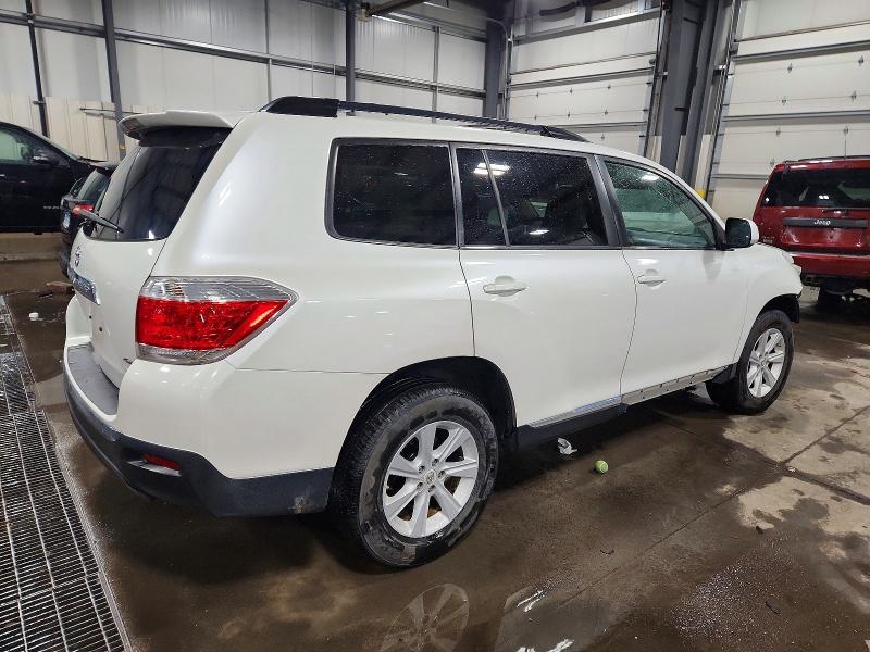 Photo 3 from auction – 2012 TOYOTA HIGHLANDER with VIN 5TDBK3EH8CS127342