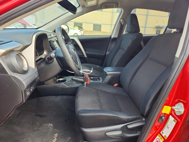 Photo 7 from auction – 2015 TOYOTA RAV4 LE with VIN JTMZFREV1FJ037981