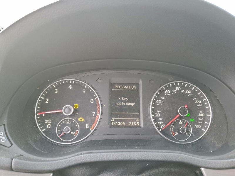 Photo 9 from auction – 2015 VOLKSWAGEN PASSAT SE with VIN 1VWBT7A37FC008358