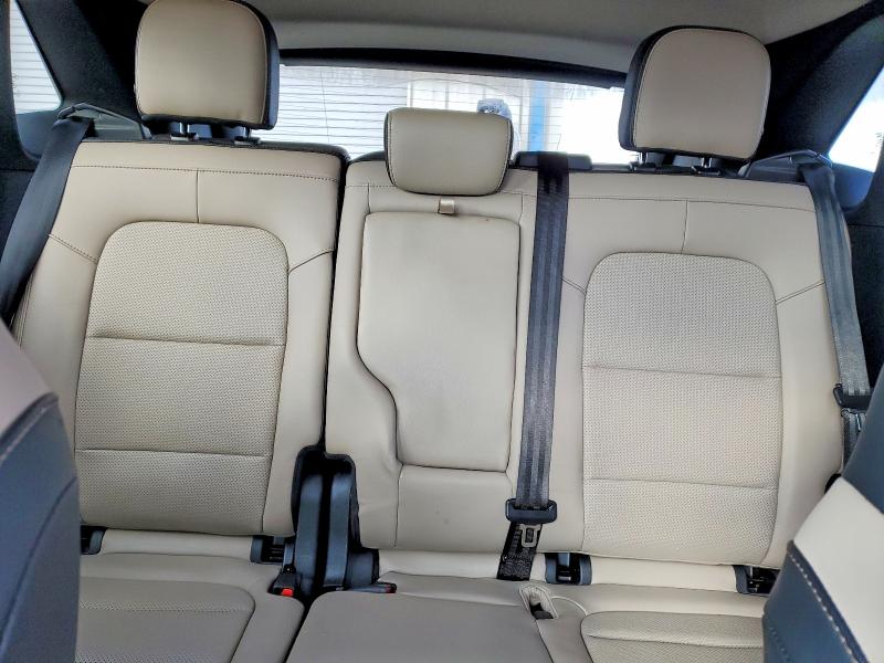 Photo 10 from auction – 2020 FORD ESCAPE SEL with VIN 1FMCU9H96LUA38057