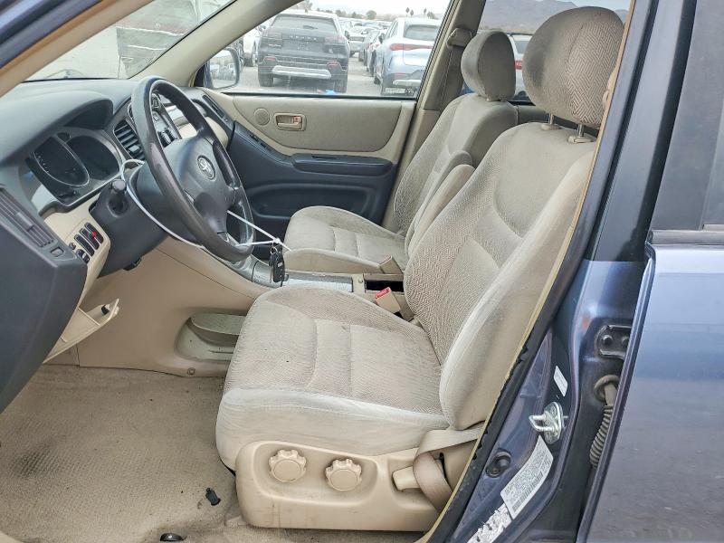 Photo 7 from auction – 2003 TOYOTA HIGHLANDER with VIN JTEGD21A230059931