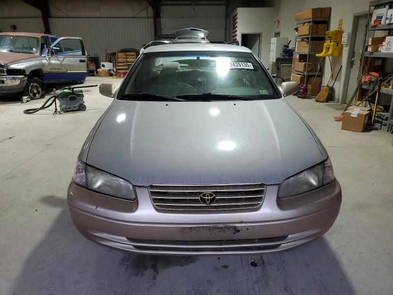 Photo 5 from auction – 1997 TOYOTA CAMRY CE with VIN 4T1BG22K1VU762960