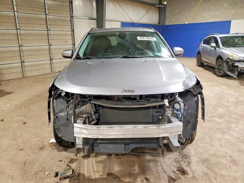 Photo 5 from auction – 2019 JEEP COMPASS LA with VIN 3C4NJDBBXKT592683