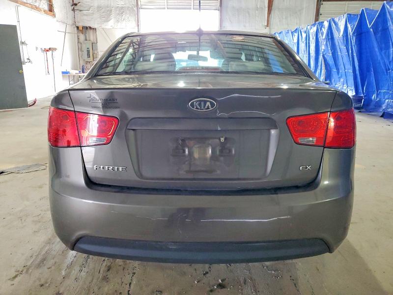 Photo 6 from auction – 2010 KIA FORTE with VIN KNAFU4A25A5268839
