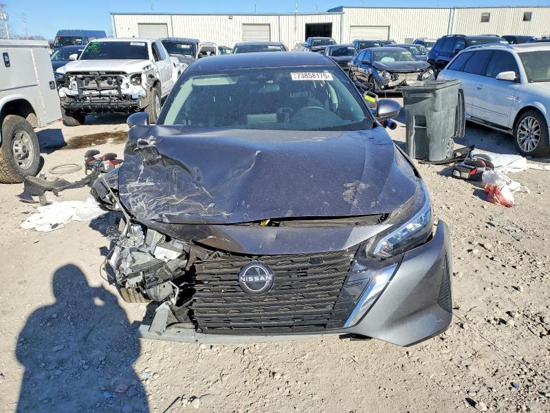 Photo 5 from auction – 2025 NISSAN SENTRA with VIN 3N1AB8CV1SY228296