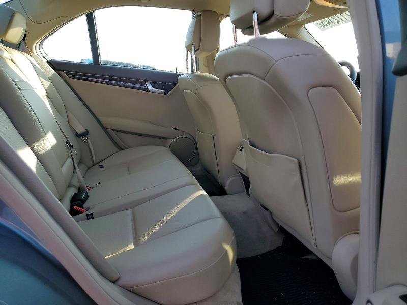 Photo 10 from auction – 2012 MERCEDES-BENZ C with VIN WDDGF8BB7CF921715