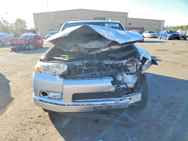 Photo 5 from auction – 2011 TOYOTA 4RUNNER SR with VIN JTEZU5JR6B5023693