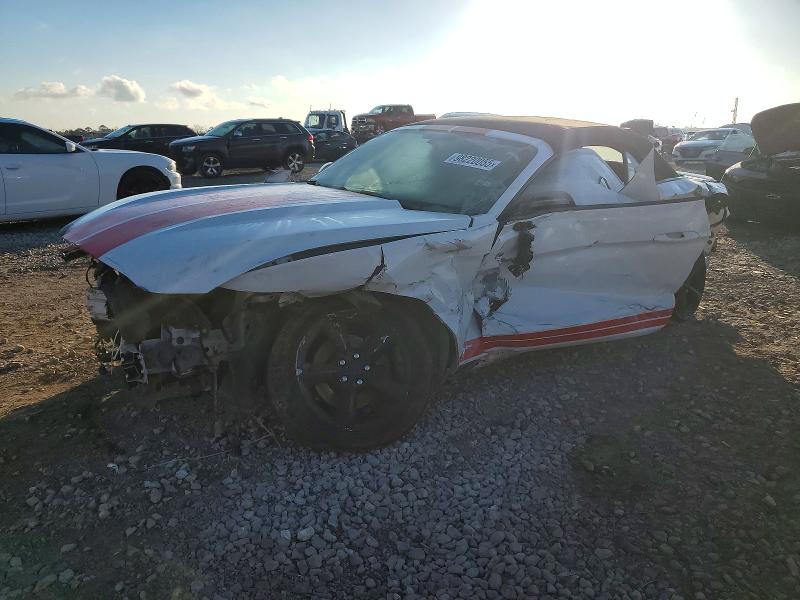 FORD MUSTANG 2015 with VIN 1FATP8EM1F5333229 - Photo from auction