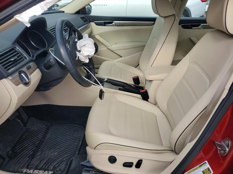 Снимка 7 от търг – 2016 VOLKSWAGEN PASSAT с VIN 1VWBT7A30GC067575