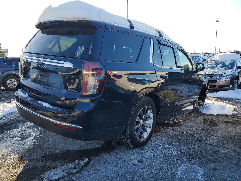 Photo 3 from auction – 2022 CHEVROLET TAHOE with VIN 1GNSKMKD9NR357889
