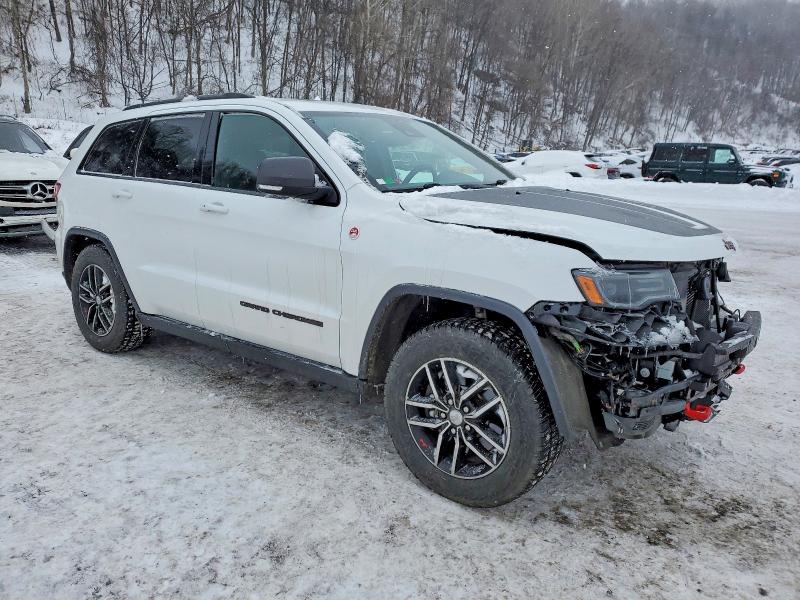 Photo 4 from auction – 2018 JEEP GRAND CHER with VIN 1C4RJFLT7JC319859